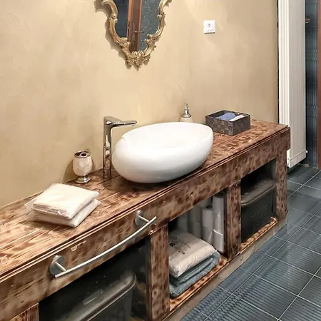 Charming House In With Private Pool
