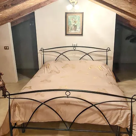 Charming House In With Private Pool 度假居 *