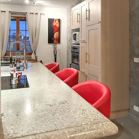 Charming House In With Private Pool 度假居
